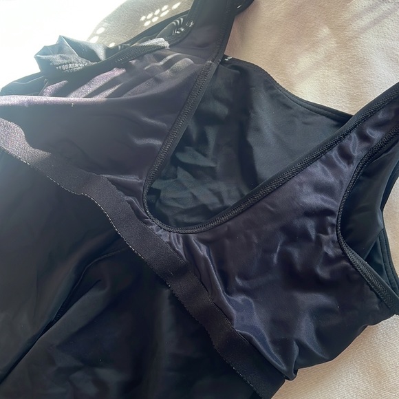 Swimming suit - Picture 8 of 10